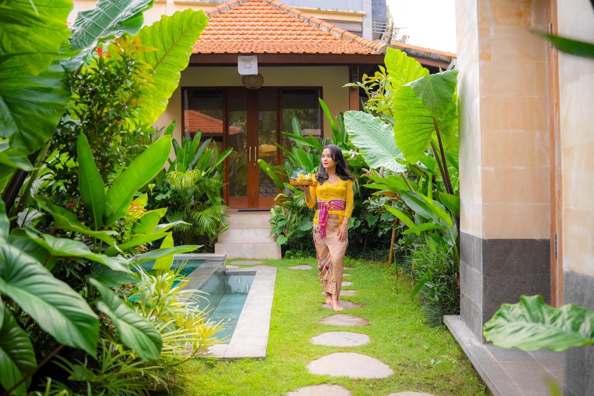 Cempaka Kembar Guest House Ubud Buitenkant foto